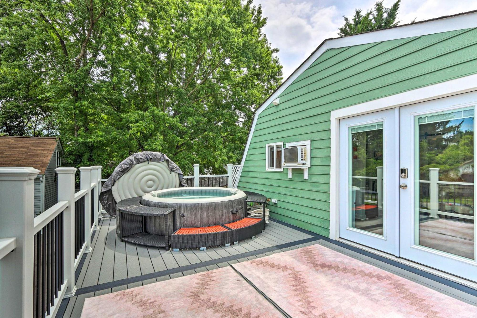 Epic Brunswick Apartment, Deck With Private Hot Tub! Экстерьер фото